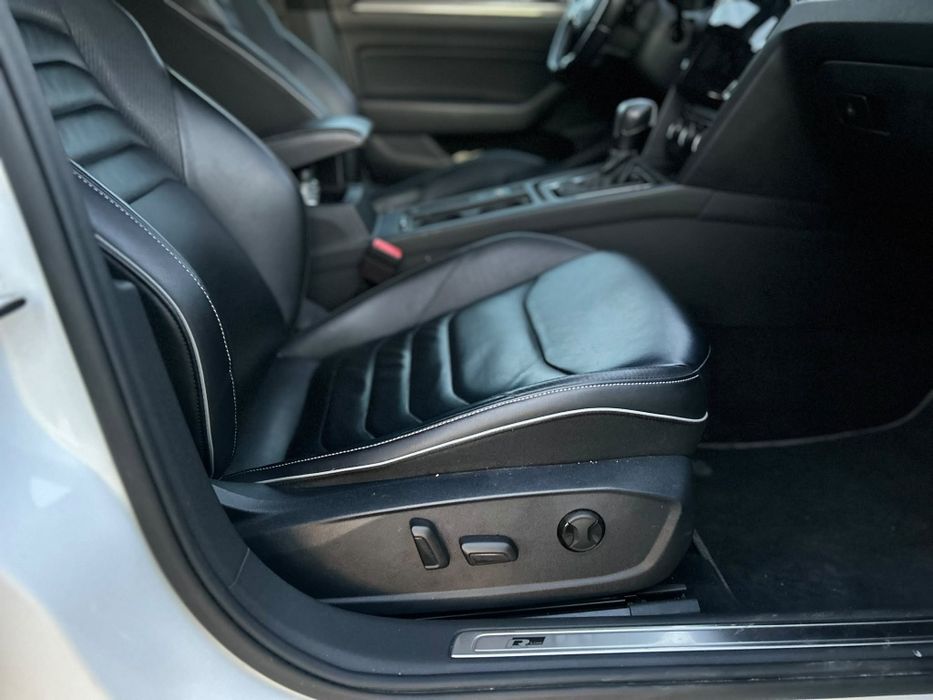 Wolkswagen Arteon 272cp 2.0TSI DSG, -Dotata foarte bine ,stare foarte bună.