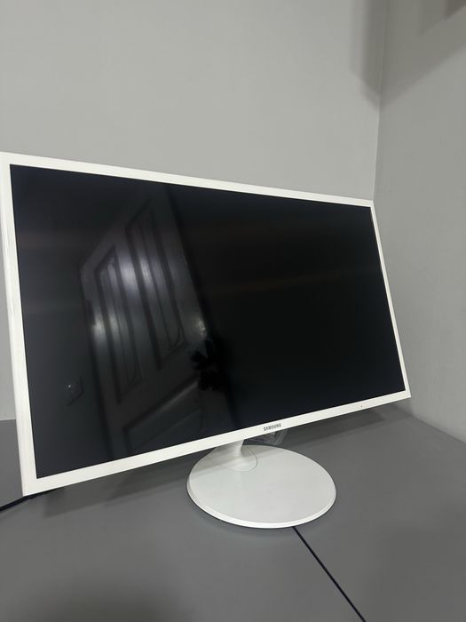 Samsung 32” 60hz holati yaxshi