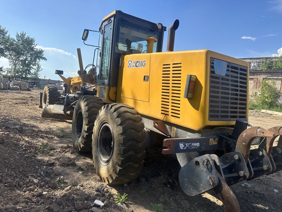 Продам автогрейдер