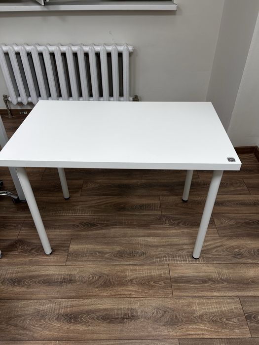 Письменный стол IKEA в отличном состоянии