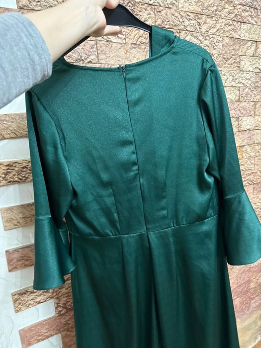 Изумрудное платье, 50размер