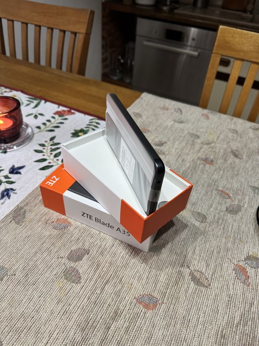 Telefon nou sigilat ZTE  A 35