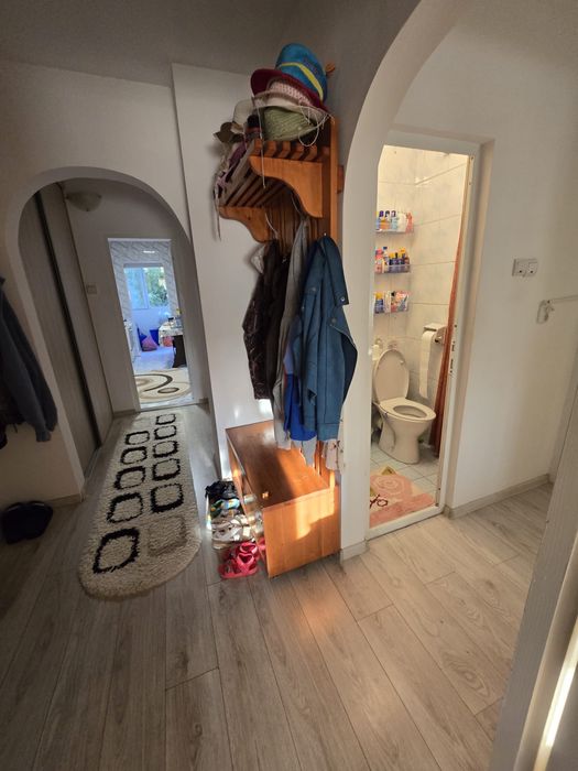 Apartament 3 camere decomadat