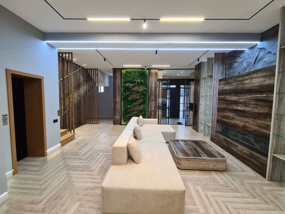 Срочно Срочно продаётся Дом самом центре города Луначарский