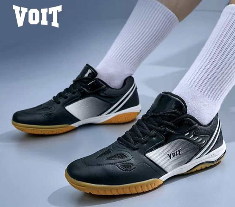 Продам кроссовки новые