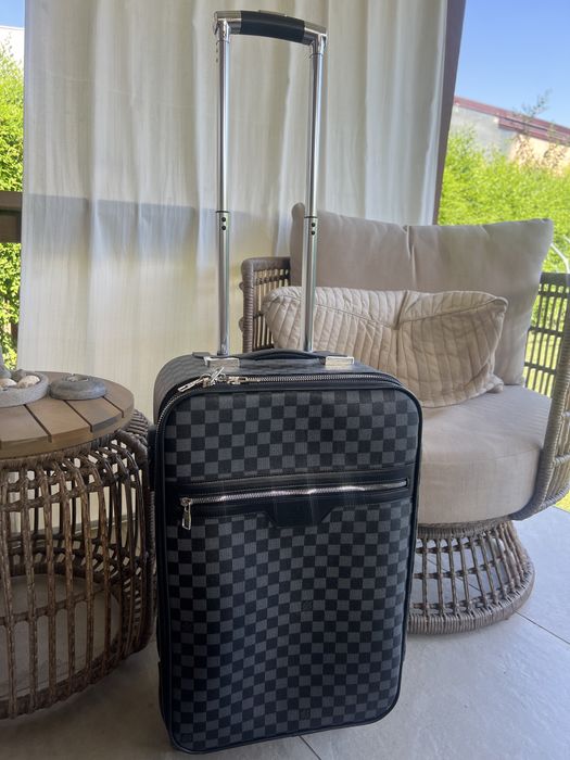 Vand Troller Louis Vuitton, nou, negru