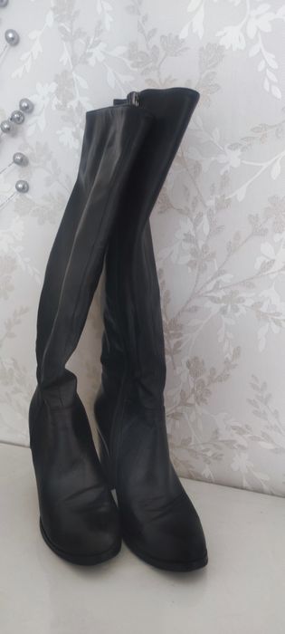 Сапожки женские.