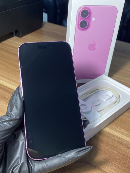 iPhone 16 • 128 GB • Pink