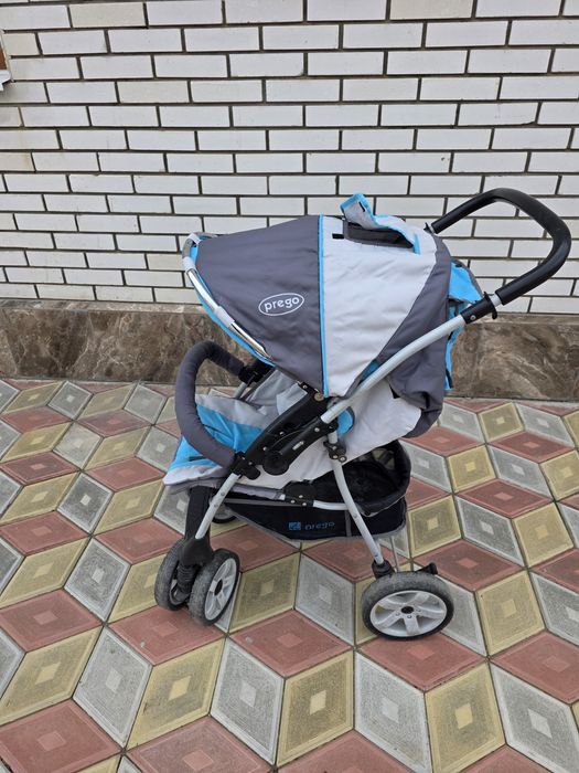 Продам детскую коляску раскладывающуюся