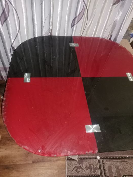 Продам круглый стол