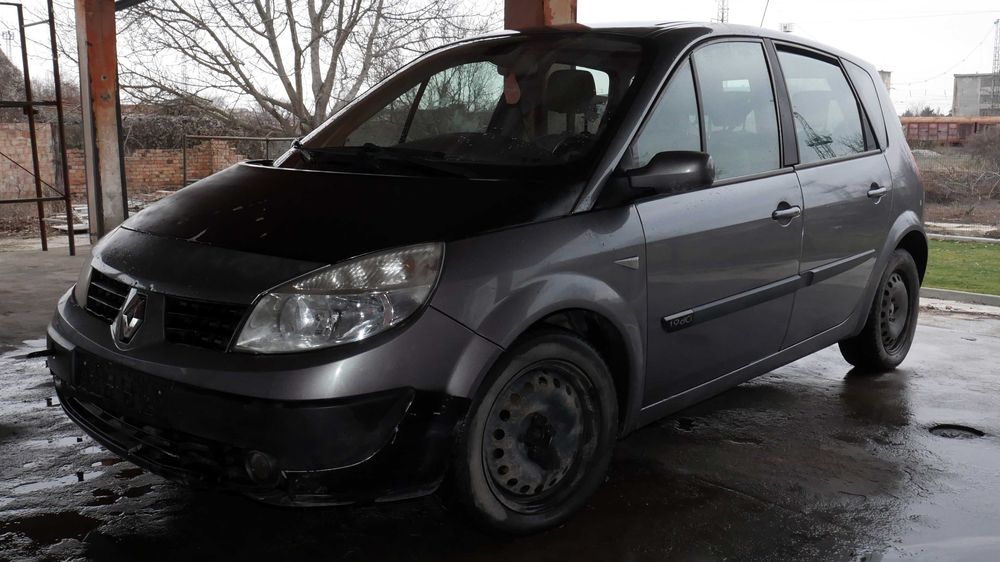 Renault Scenic II 2004-2009 година НА ЧАСТИ