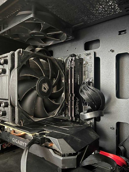 PC i5-12400f 16gb DDR5 1660s