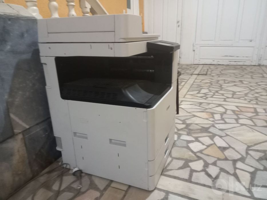 Canon imageRUNNER C3326i (принтер, сканер, копир)