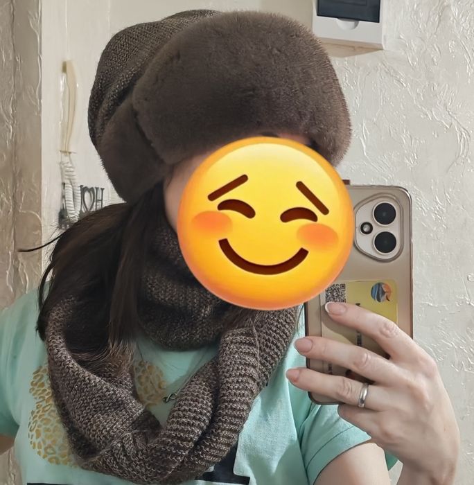 Продам шапку со снудом