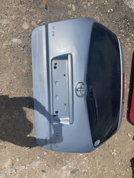 Багажници за Тойота Корола Версо 2004 - 2008 г.