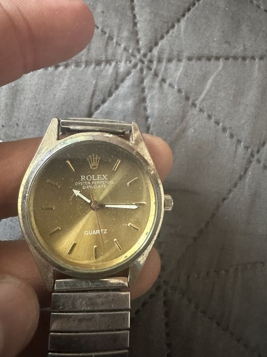 Vand ceas rolex cu baterie