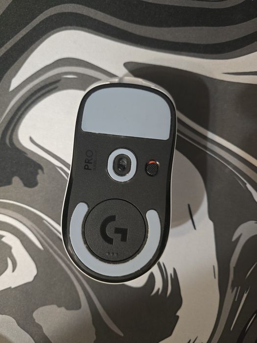 Logitech G Pro X Superlight - безжична геймърска мишка, бяла