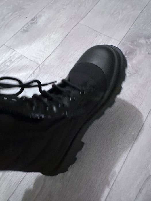 Новая обувь charles keith