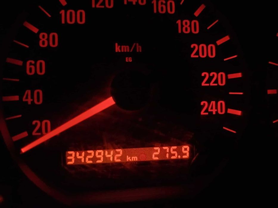 Продавам BMW 316i kompakt