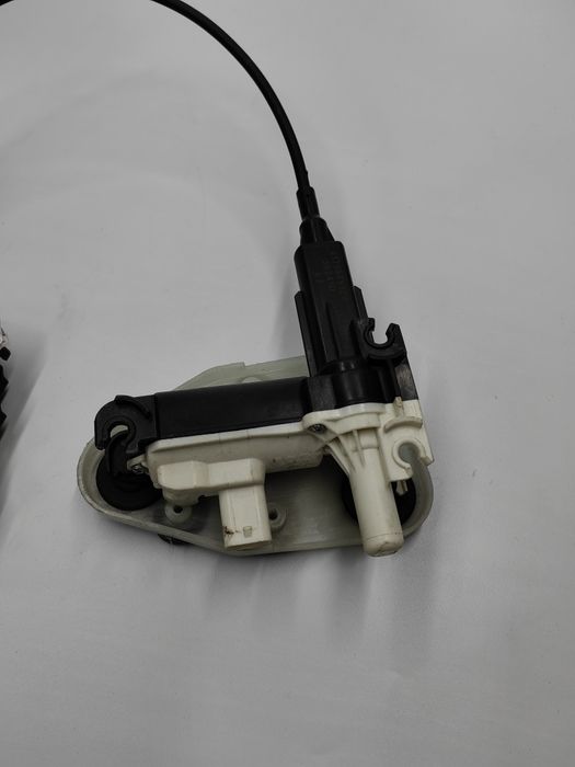 Li Xiang замок двери с доводчиком Li Xiang Yopgichli eshik qulfi.