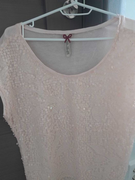 Bluză cu paiete Stradivarius