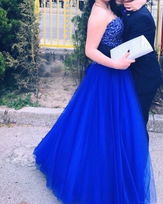 Бална рокля