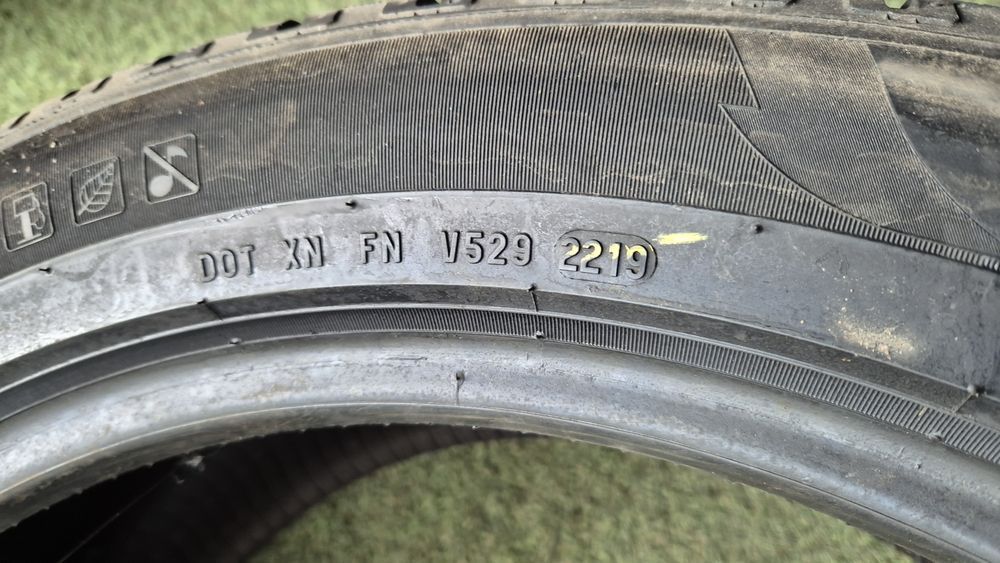 285 40 21 Pirelli m+s