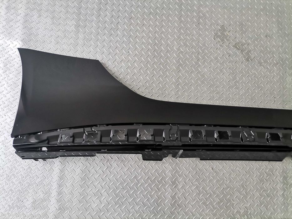 Нов ORIGINAL Десен праг Mercedes SL 63 AMG R232 W232