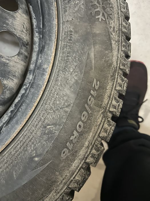 Продам запаску на Р16 зимняя
