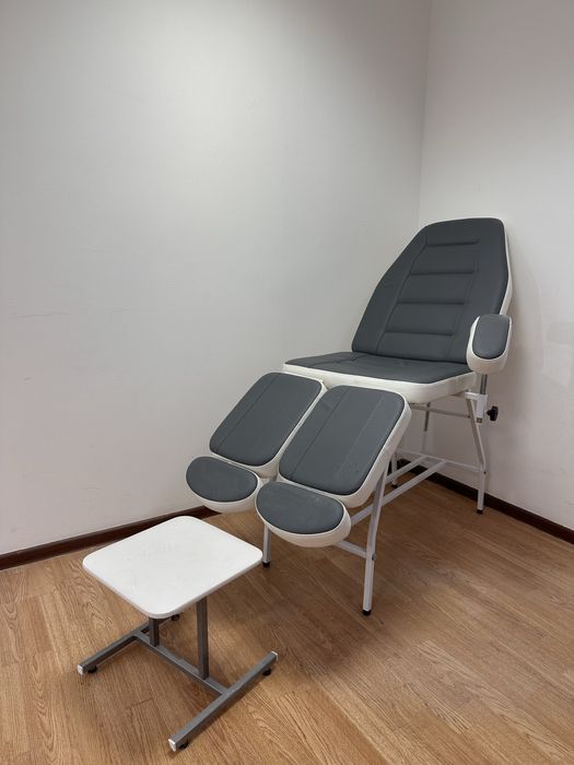 Продается кресло для педикюра либо косметологический