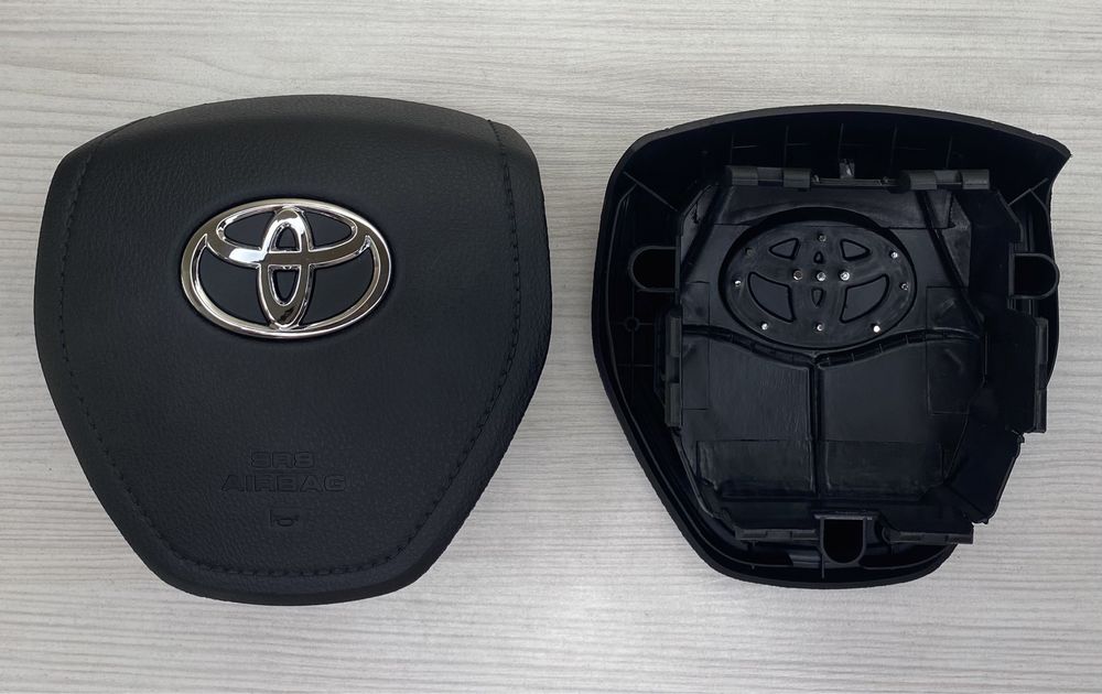 Toyota Rav 4/ Corolla крышка, муляж водительского аирбага