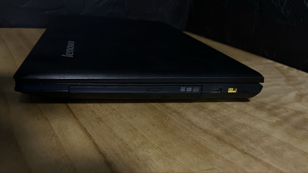 Lenovo ноутбук в продаже