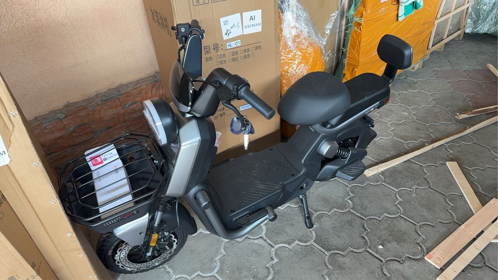 Электроскутер новый