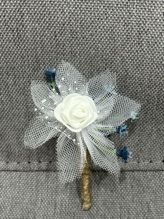 Сватбени бутониери 2,50 лв