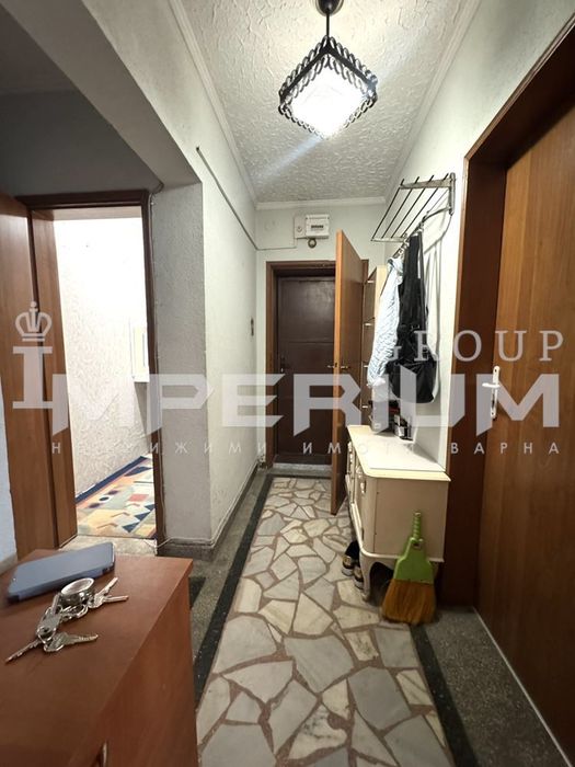 Дава се под наем Тристаен апартамент в Варна, Централна поща - 60 кв.м за 500 € - Снимка #8