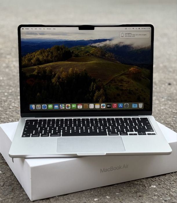 ГАРАНЦИОНЕН!!! Лаптоп Apple MacBook Air 13”, M3, 8GB RAM / 256GB SSD