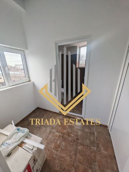 Дава се под наем Склад в Бургас, Промишлена зона - Север - 85 кв.м за 997.05 € - Снимка #8