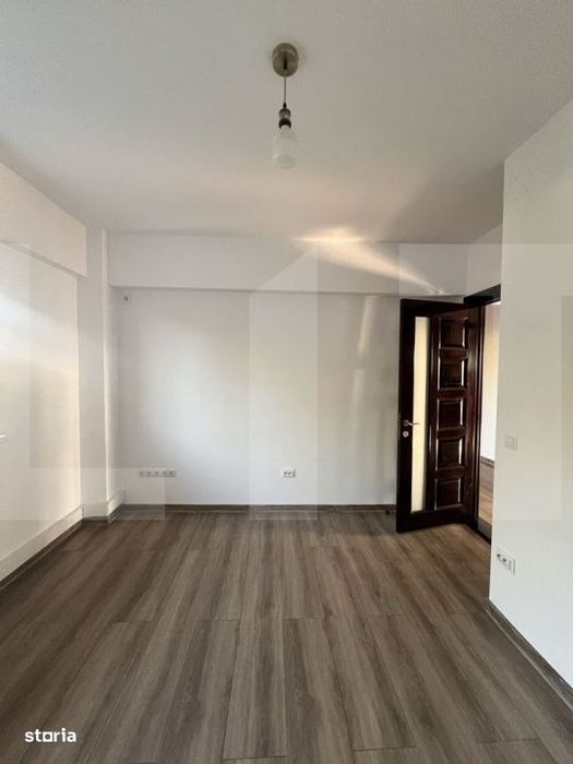 Apartament de 2 camere, 60 mp, zona Piata Mare — fotografia 3
