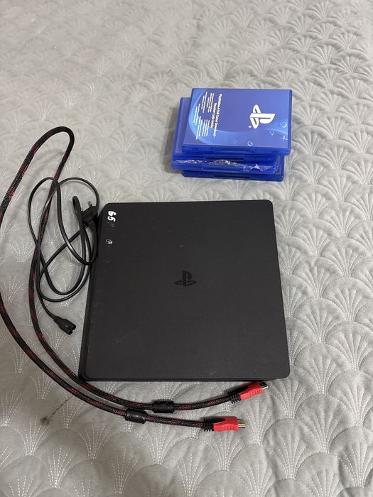 PS4 Slim 500GB + 6 игр