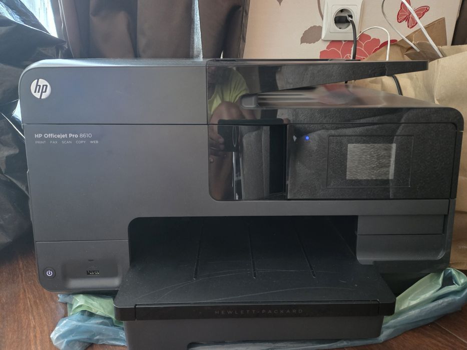 Продавам мултифинкционален принтер HP