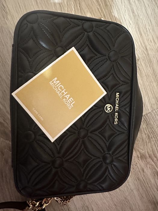 Черна дамска чанта Michael Kors