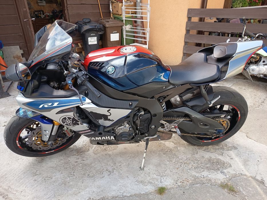 Vand yamaha r1 .2015