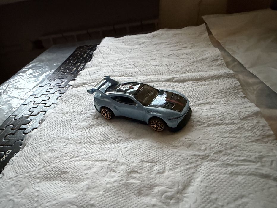 Машнки Hot wheels