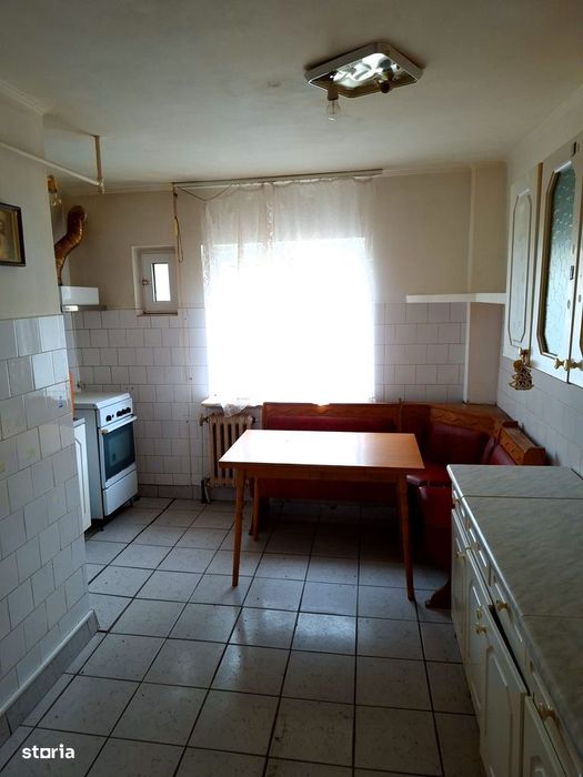 3 camere Gavana 3 , Decomandat / centrală , Amplasament DEOSEBIT!