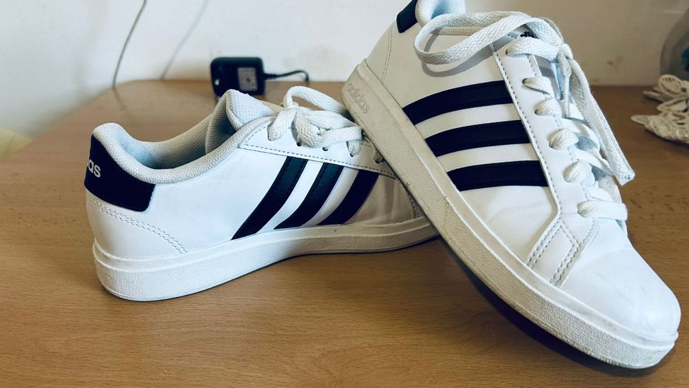 Adidași Adidas nr.34 în stare foarte buna