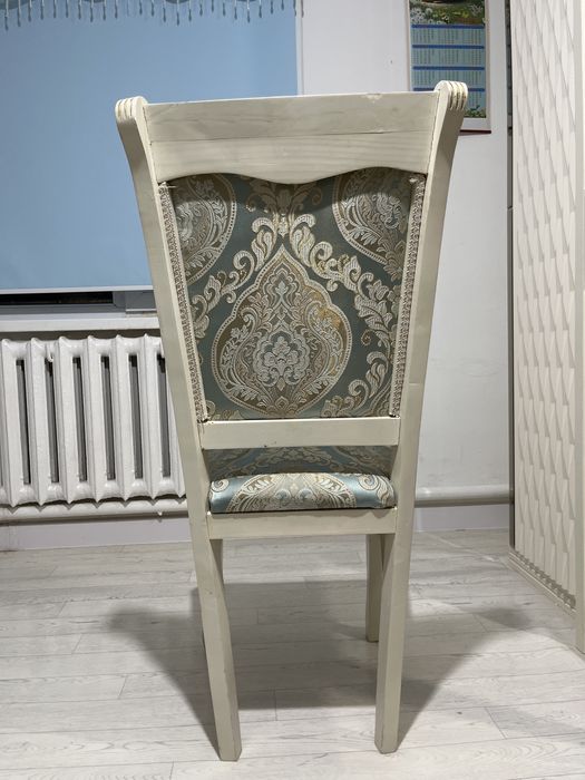 стул,белый,хорошый состаяние