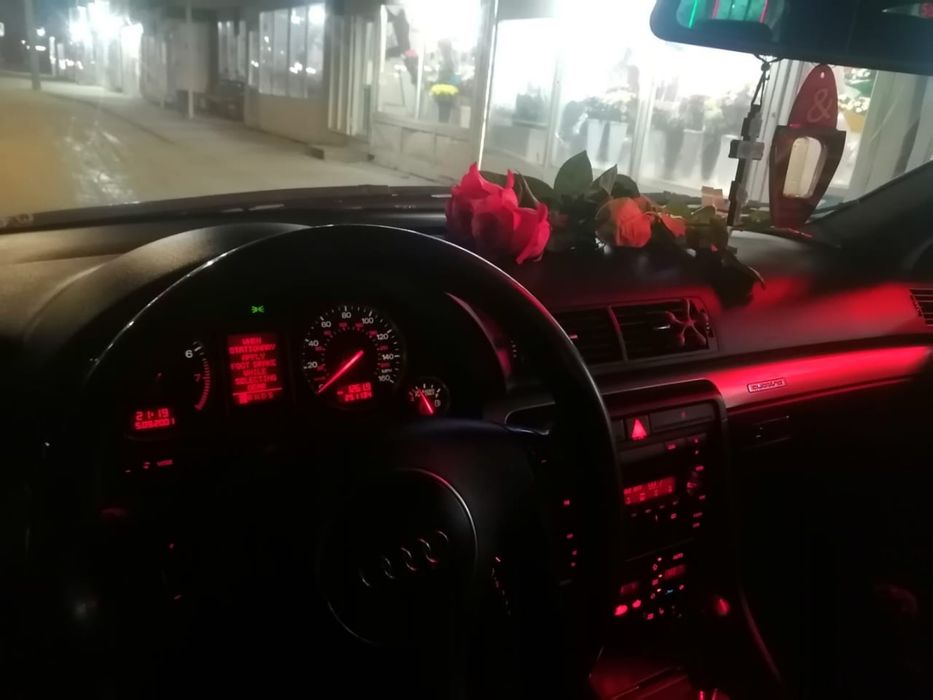 Продам машину Audi A4