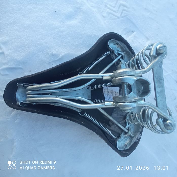 Сиденье велосипедное