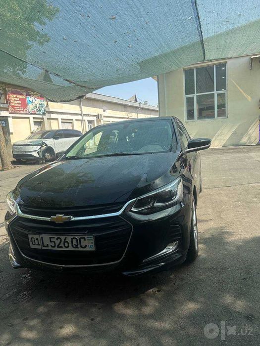 shevrolet onix premier 2 turbo