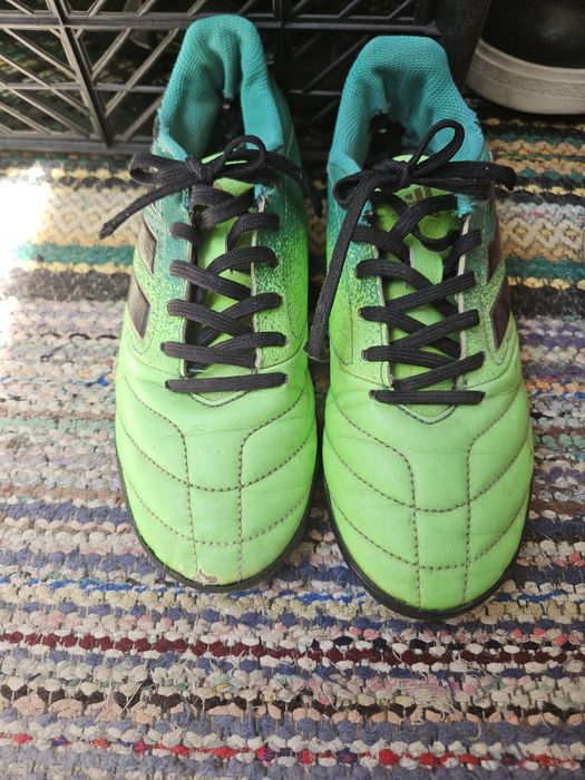 Детски Футболни Обувки